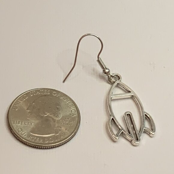 Rocket Earring, Space Ship Earring, Science Earring, Space Earring, Gift Idea - Picture 4 of 5
